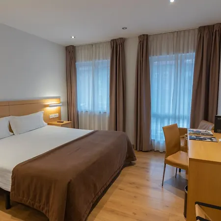 酒店 Zentral Ramiro I 4*