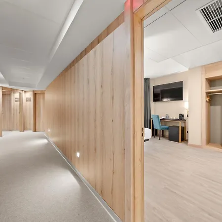 Zentral Ramiro I 酒店