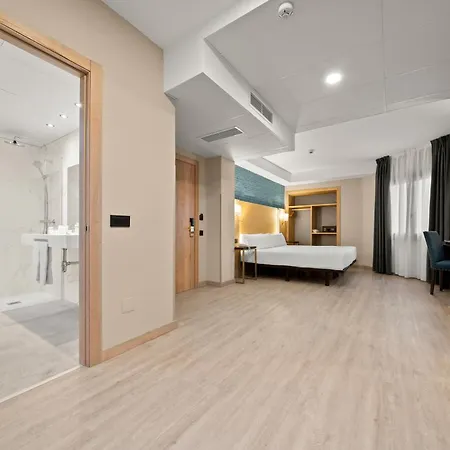 Zentral Ramiro I 酒店 4*