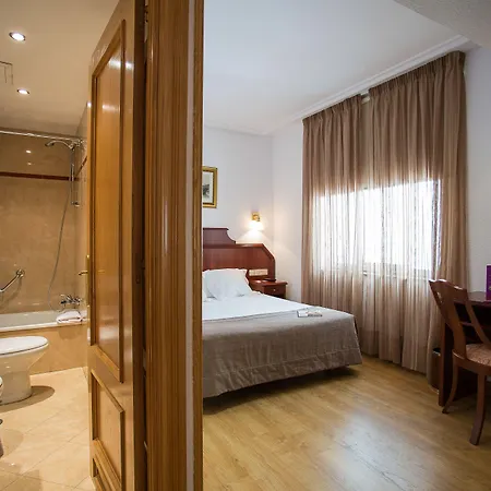 Zentral Ramiro I Hotel 4*