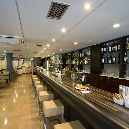 Zentral Ramiro I 酒店 4*