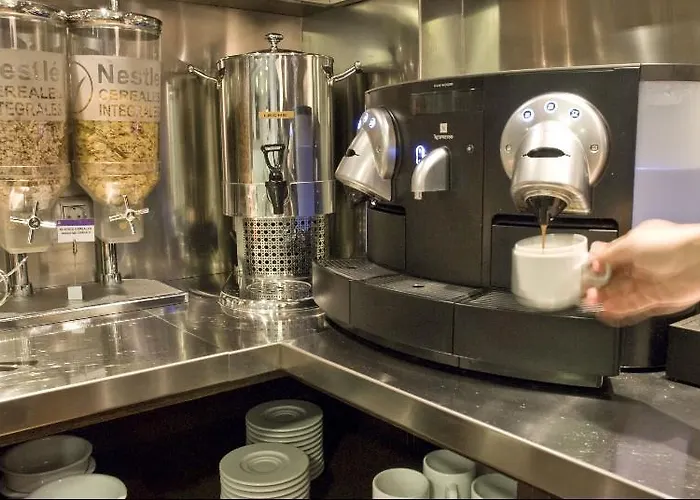 Zentral Ramiro I מלון אוביידו