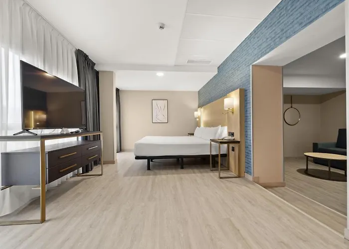 Zentral Ramiro I 4* اوفيدو