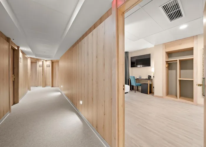 Zentral Ramiro I Hotel